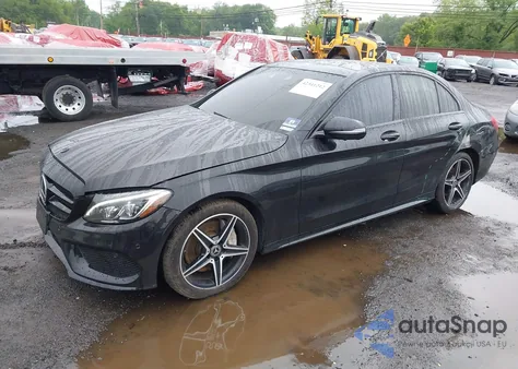 2018 Mercedes-Benz C 300 4Matic из США, поврежденный, VIN 55SWF4KB9JU245542